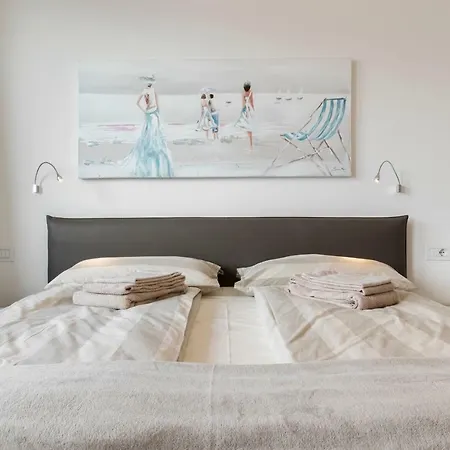 Poseidon Semesterbostad *