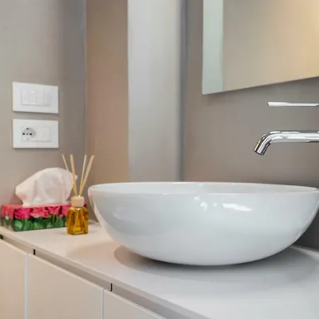 Semesterbostad Poseidon Porto Valtravaglia